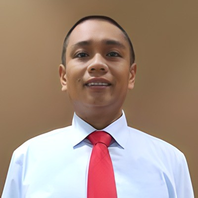 Sean Raynon headshot